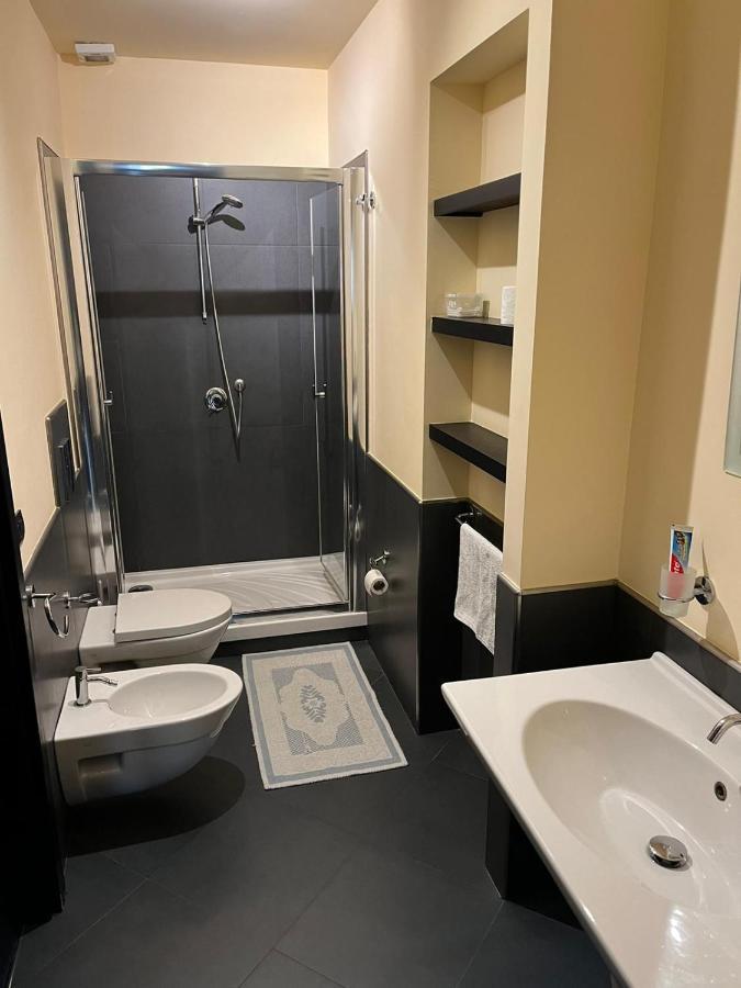Casa Vacanza Adorno เชฟาลู ภายนอก รูปภาพ